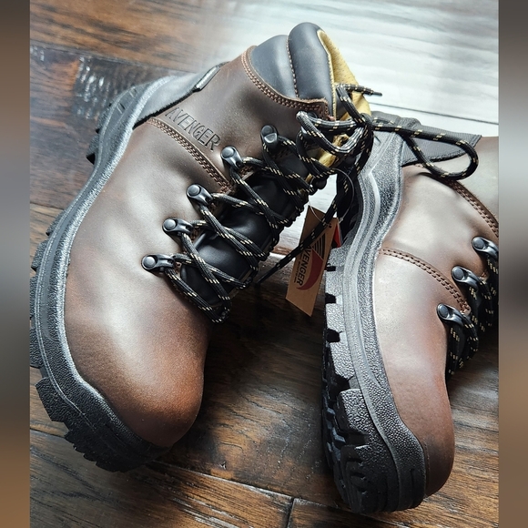 Men's Avenger 6" Steel Toe WP Work Boot A8225 builder ST. Size: 7.0 Med. - Picture 8 of 14